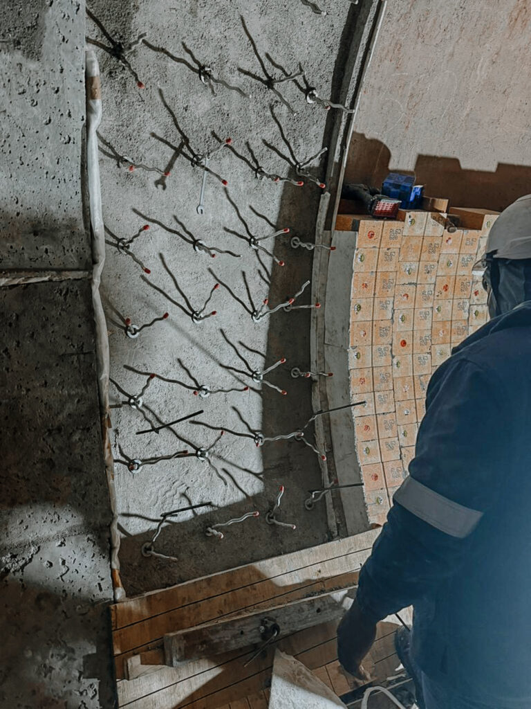 refractory anchor lining installed